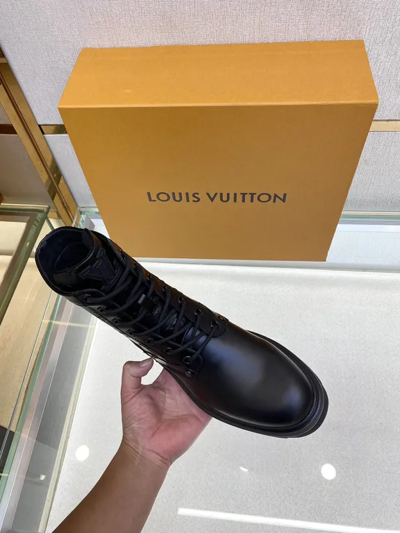 Louis Vuitton Shoe 